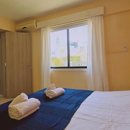 Monte Elias פרוטאראס